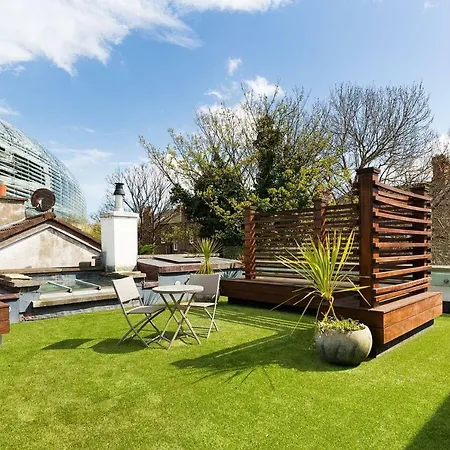 Modern Elegance, Steps From The Aviva! Cinema 都柏林